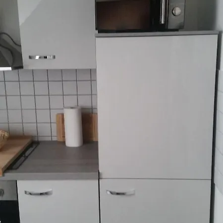 Kiroom Apartment